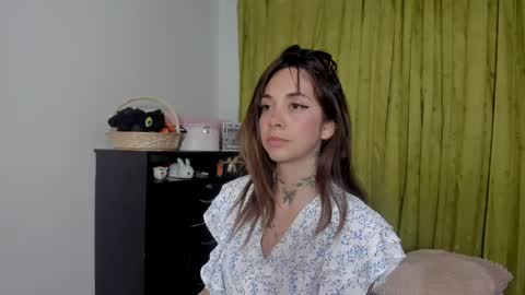 azumi saan online show from April 21, 2026, 1:53 am