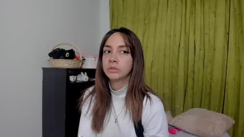 azumi saan online show from April 22, 2026, 1:52 am