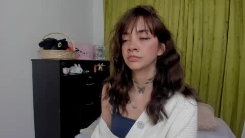 azumi saan online show from April 29, 2026, 2:26 am