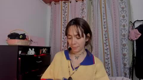 Snapshot of azumi_saan chatting on June 24, 2026, 1:26 am azumi saan online show from June 24, 2026, 1:26 am