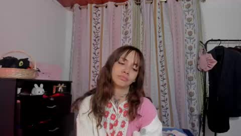 Snapshot of azumi_saan chatting on June 25, 2026, 2:44 am azumi saan online show from June 25, 2026, 2:44 am