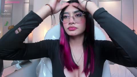 Azura online show from January 14, 2025, 10:44 pm