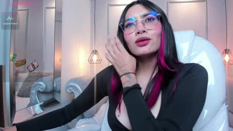 Azura online show from January 15, 2025, 1:45 am