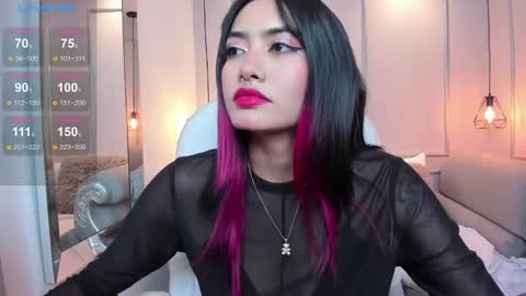 Azura online show from February 21, 2025, 7:43 pm