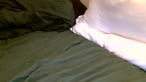 azuregoddess online show from June 4, 2026, 4:18 am