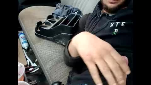 b269852976100 online show from April 13, 2026, 8:47 pm