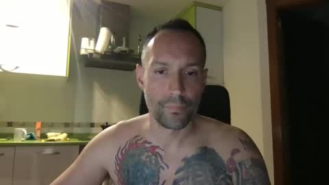 Snapshot of babakeror chatting on April 25, 2026, 8:06 pm BKR online show from April 25, 2026, 8:06 pm