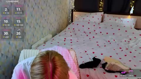 Sweety Eva online show from April 13, 2026, 11:05 am