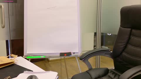 Snapshot of babesgowild chatting on February 26, 2025, 8:15 am Olivia and Lexi online show from February 26, 2025, 8:15 am