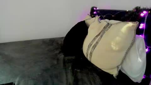 BabieLynn online show from December 17, 2025, 2:45 pm