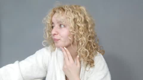 Babby Doll online show from January 27, 2025, 6:41 pm