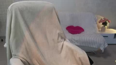 Snapshot of baby_emmaa chatting on June 11, 2026, 9:40 am Baby emmaa online show from June 11, 2026, 9:40 am
