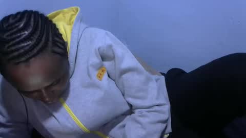 baby_fayyan online show from December 16, 2025, 7:19 pm