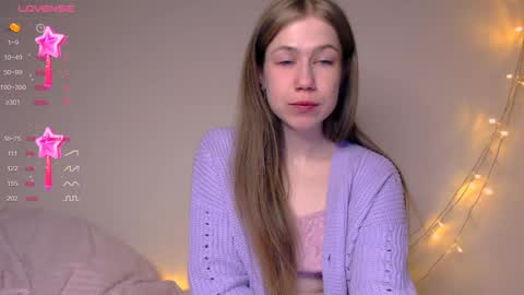 Snapshot of baby_girl_0001 chatting on January 24, 2025, 11:56 pm Kira online show from January 24, 2025, 11:56 pm