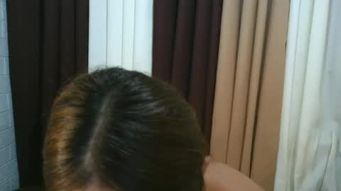 Snapshot of baby_girl_maxine chatting on April 19, 2026, 6:10 pm hello every one i am maxine online show from April 19, 2026, 6:10 pm