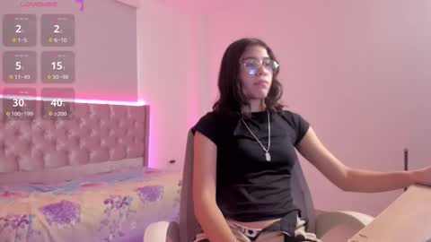 Snapshot of baby_glow01 chatting on October 11, 2025, 12:58 pm baby_glow01 online show from October 11, 2025, 12:58 pm