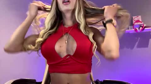 Jhoana Franco online show from October 15, 2025, 2:33 am