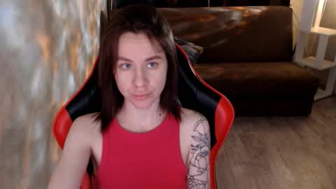 baby_kitte online show from December 15, 2025, 3:55 am