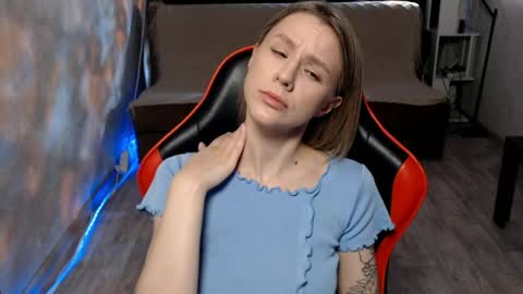 baby_kitte online show from March 7, 2026, 1:19 pm