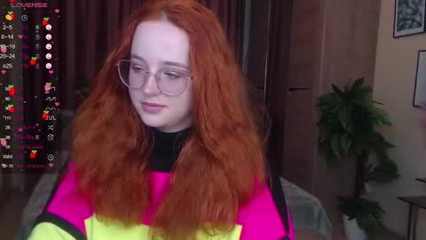 baby_little_fox online show from October 7, 2025, 11:40 am