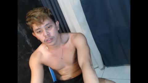 Snapshot of baby_maxxx chatting on March 27, 2026, 8:26 am Max online show from March 27, 2026, 8:26 am
