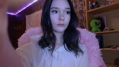 Snapshot of baby_onface chatting on June 15, 2026, 6:21 pm Alice online show from June 15, 2026, 6:21 pm