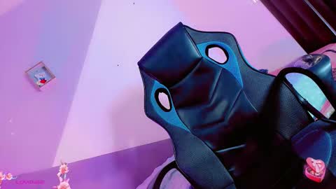 Baby-Rouss online show from November 26, 2025, 1:23 pm