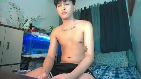 Snapshot of baby_simph chatting on December 4, 2025, 5:43 pm Josh online show from December 4, 2025, 5:43 pm