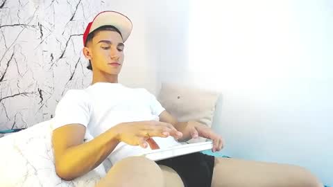 ANDY online show from April 15, 2026, 11:27 pm