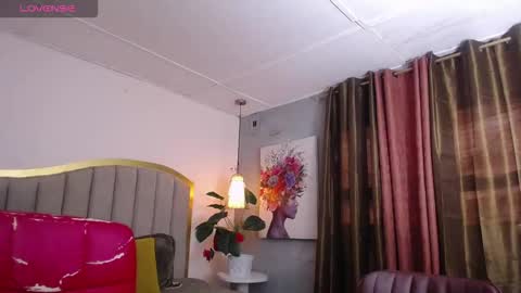 Snapshot of babybombomm18 chatting on February 13, 2026, 9:33 pm bombom yankee online show from February 13, 2026, 9:33 pm