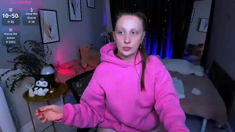 Snapshot of babydarkness chatting on October 3, 2025, 10:18 pm Eva online show from October 3, 2025, 10:18 pm