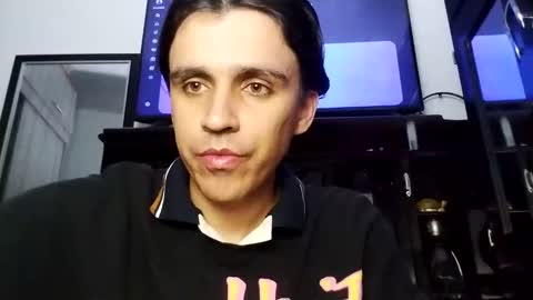 Dani  online show from November 16, 2025, 7:14 am