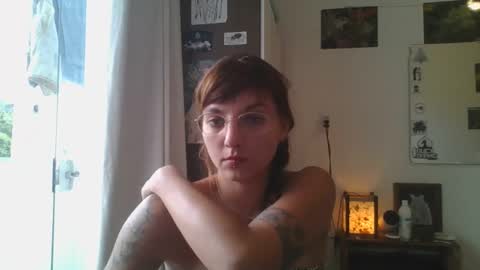 Snapshot of babydemon6 chatting on December 19, 2024, 8:23 pm babydemon6 online show from December 19, 2024, 8:23 pm