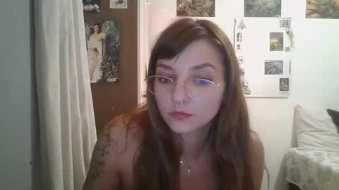 Snapshot of babydemon6 chatting on January 13, 2025, 10:45 pm babydemon6 online show from January 13, 2025, 10:45 pm