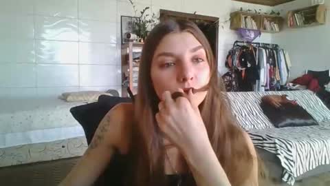 Snapshot of babydemon6 chatting on September 10, 2025, 4:51 pm babydemon6 online show from September 10, 2025, 4:51 pm