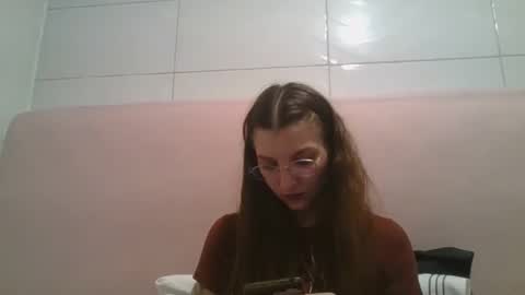 Snapshot of babydemon6 chatting on September 30, 2025, 9:31 pm babydemon6 online show from September 30, 2025, 9:31 pm