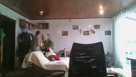 Snapshot of babydemon6 chatting on October 16, 2025, 8:10 pm babydemon6 online show from October 16, 2025, 8:10 pm