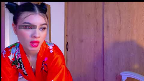 Snapshot of babydollvibes chatting on December 4, 2025, 6:38 pm mia online show from December 4, 2025, 6:38 pm