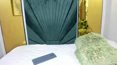 Snapshot of babyemily18_ chatting on April 22, 2026, 10:17 am Emily online show from April 22, 2026, 10:17 am
