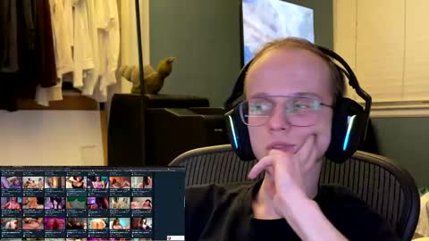 Snapshot of babyfacenorth chatting on May 30, 2026, 5:15 am Big cock boy online show from May 30, 2026, 5:15 am