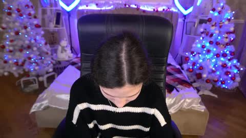 Snapshot of babyflowerr chatting on December 27, 2024, 7:57 pm Sasha online show from December 27, 2024, 7:57 pm