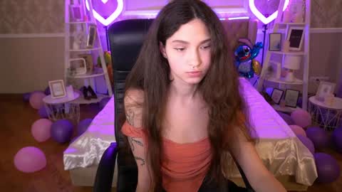 Snapshot of babyflowerr chatting on February 5, 2025, 8:25 pm Sasha online show from February 5, 2025, 8:25 pm