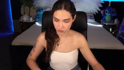 Snapshot of babyflowerr chatting on October 20, 2025, 7:03 pm Sasha online show from October 20, 2025, 7:03 pm