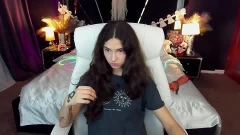 Snapshot of babyflowerr chatting on November 2, 2025, 8:11 pm Sasha online show from November 2, 2025, 8:11 pm