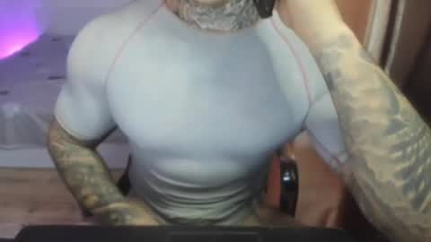 Snapshot of babylewisss chatting on June 13, 2026, 3:32 pm Amil online show from June 13, 2026, 3:32 pm