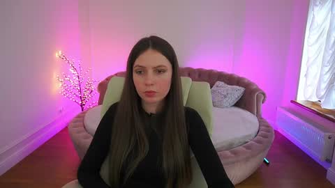 Lady Vi online show from April 5, 2026, 12:35 pm