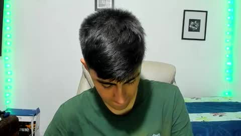 babymaik online show from November 14, 2025, 5:17 am