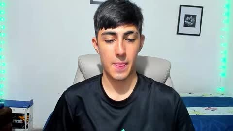 babymaik online show from November 18, 2025, 5:12 am