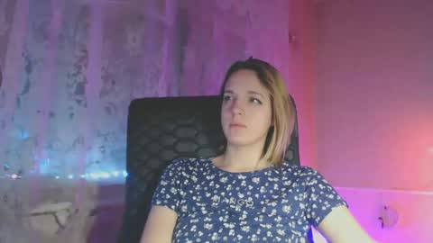 Snapshot of babymuro4ka chatting on February 21, 2025, 8:49 pm Sonya online show from February 21, 2025, 8:49 pm