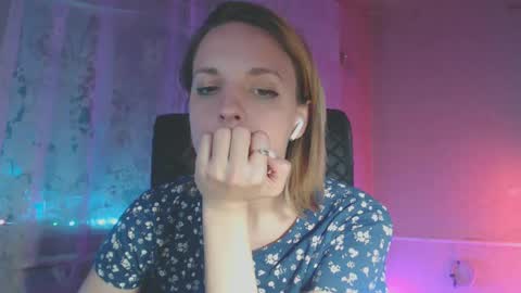 Snapshot of babymuro4ka chatting on February 22, 2025, 3:34 am Sonya online show from February 22, 2025, 3:34 am